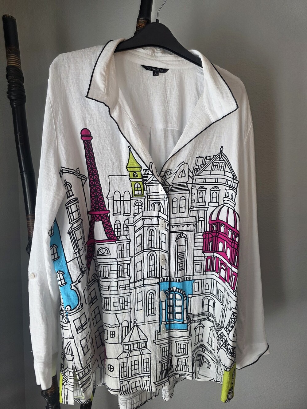 John Mark White Blouse with Colorful Cityscape Design. 26" long.  Chest is 21".